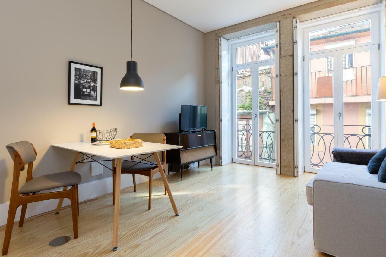 Porto And Clerigos Views By Porto City Hosts Exterior photo